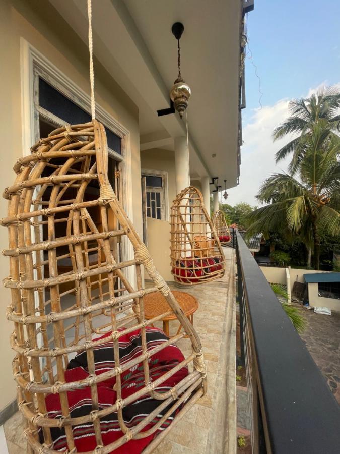 Habibi Hostel & Restaurant อูนาวาตูนา ภายนอก รูปภาพ