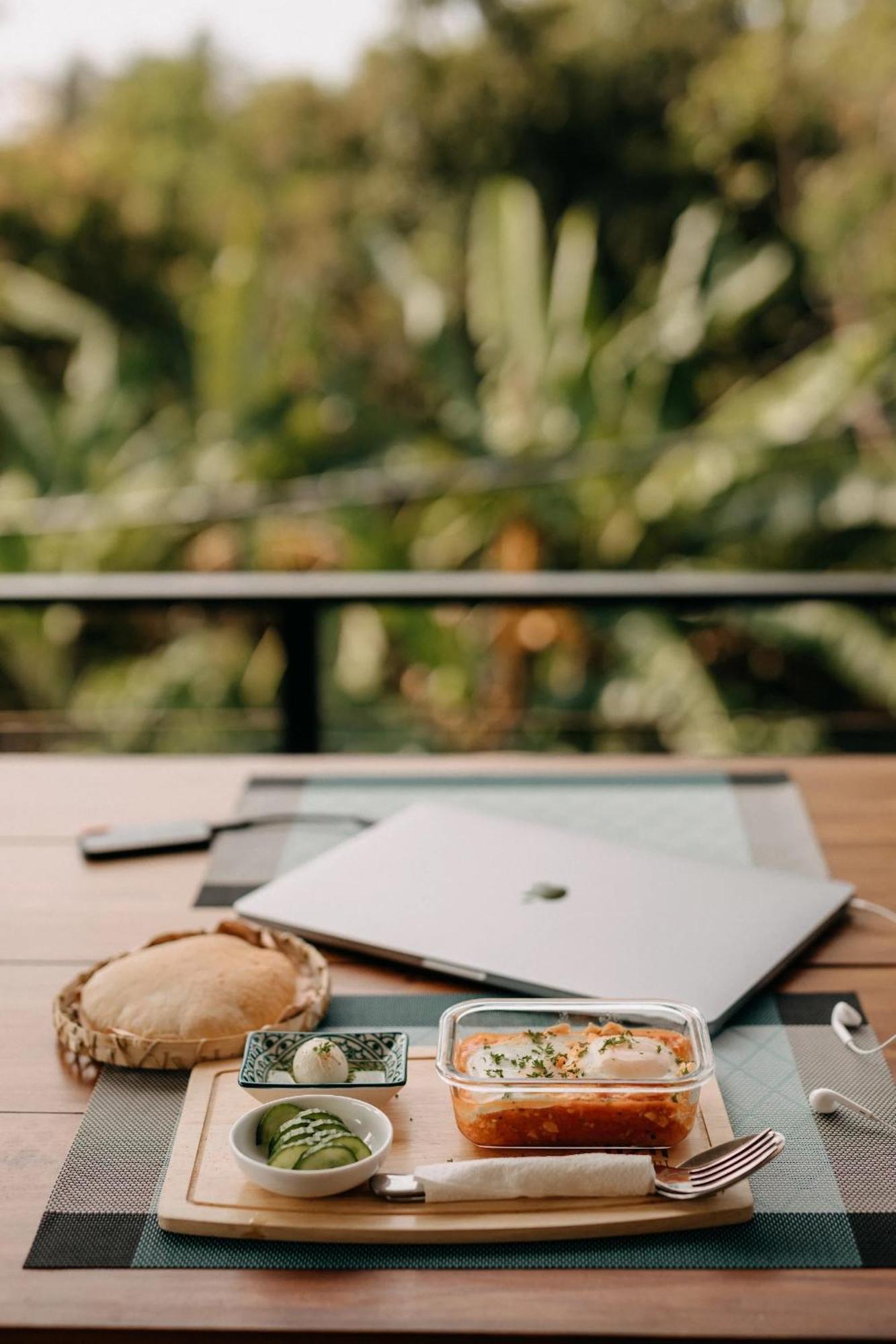 Habibi Hostel & Restaurant อูนาวาตูนา ภายนอก รูปภาพ