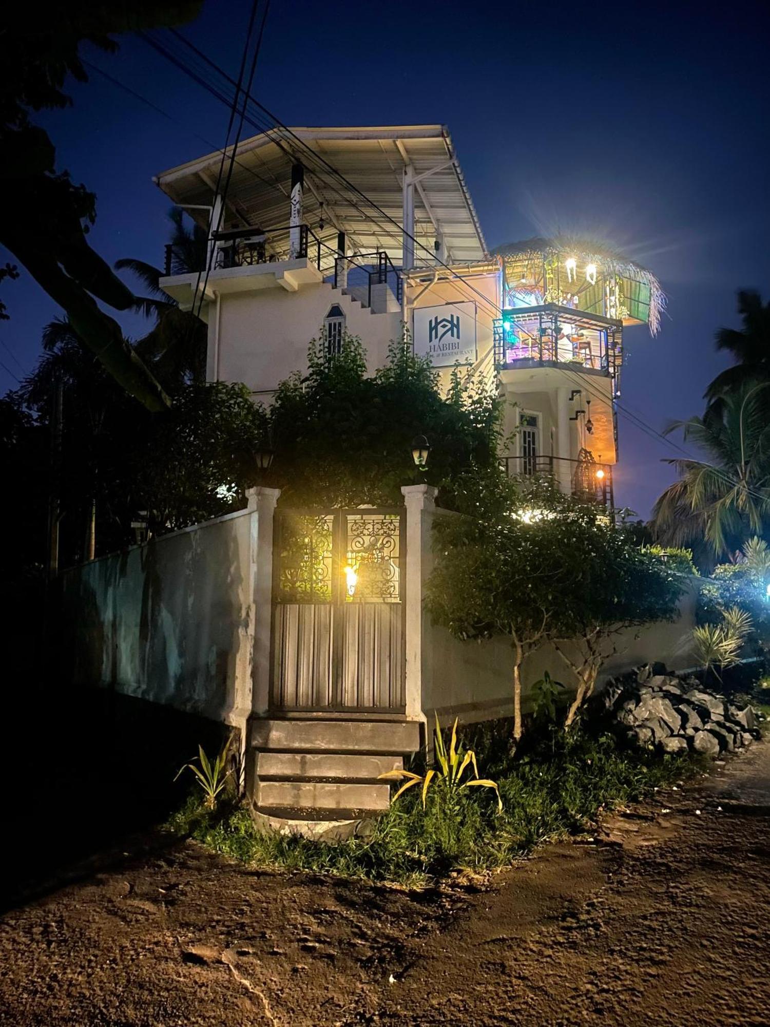 Habibi Hostel & Restaurant อูนาวาตูนา ภายนอก รูปภาพ