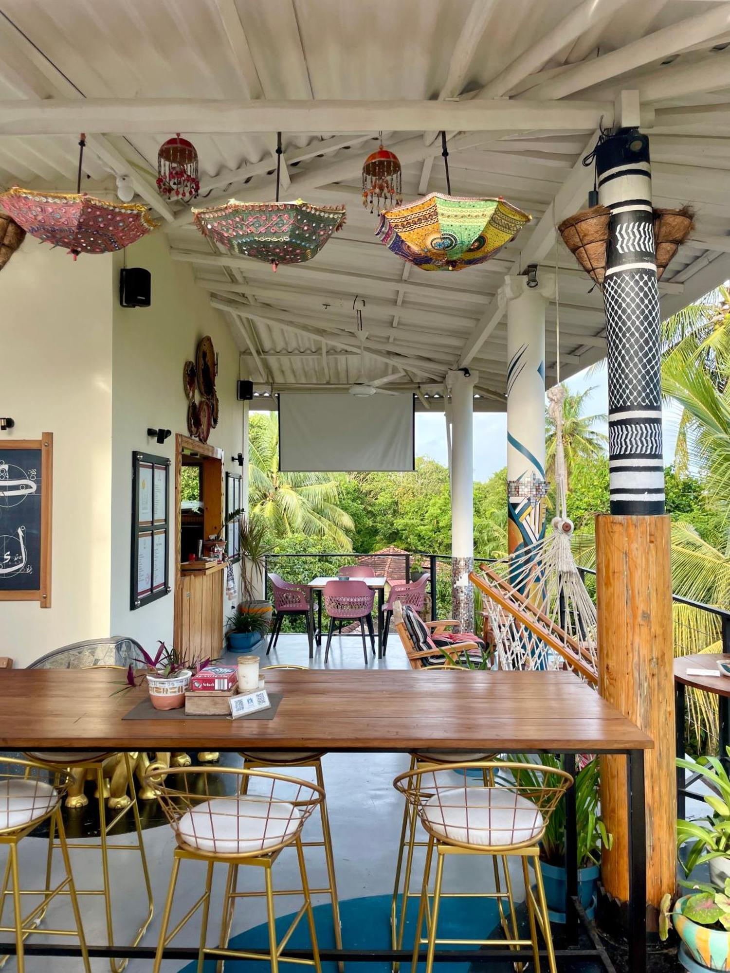 Habibi Hostel & Restaurant อูนาวาตูนา ภายนอก รูปภาพ