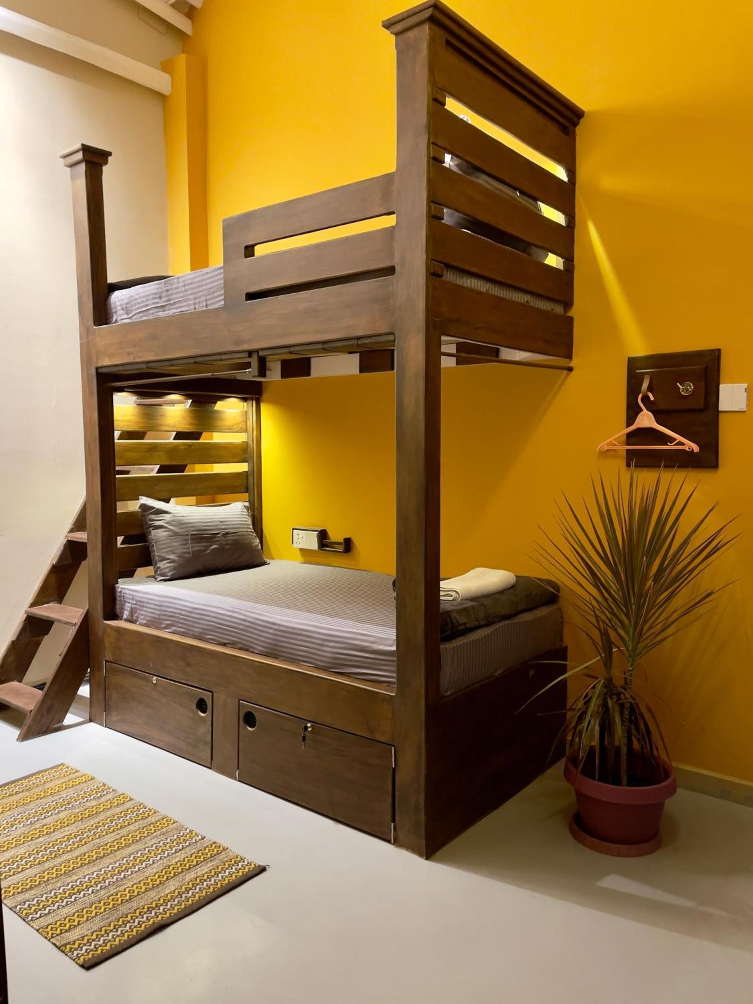 Habibi Hostel & Restaurant อูนาวาตูนา ภายนอก รูปภาพ