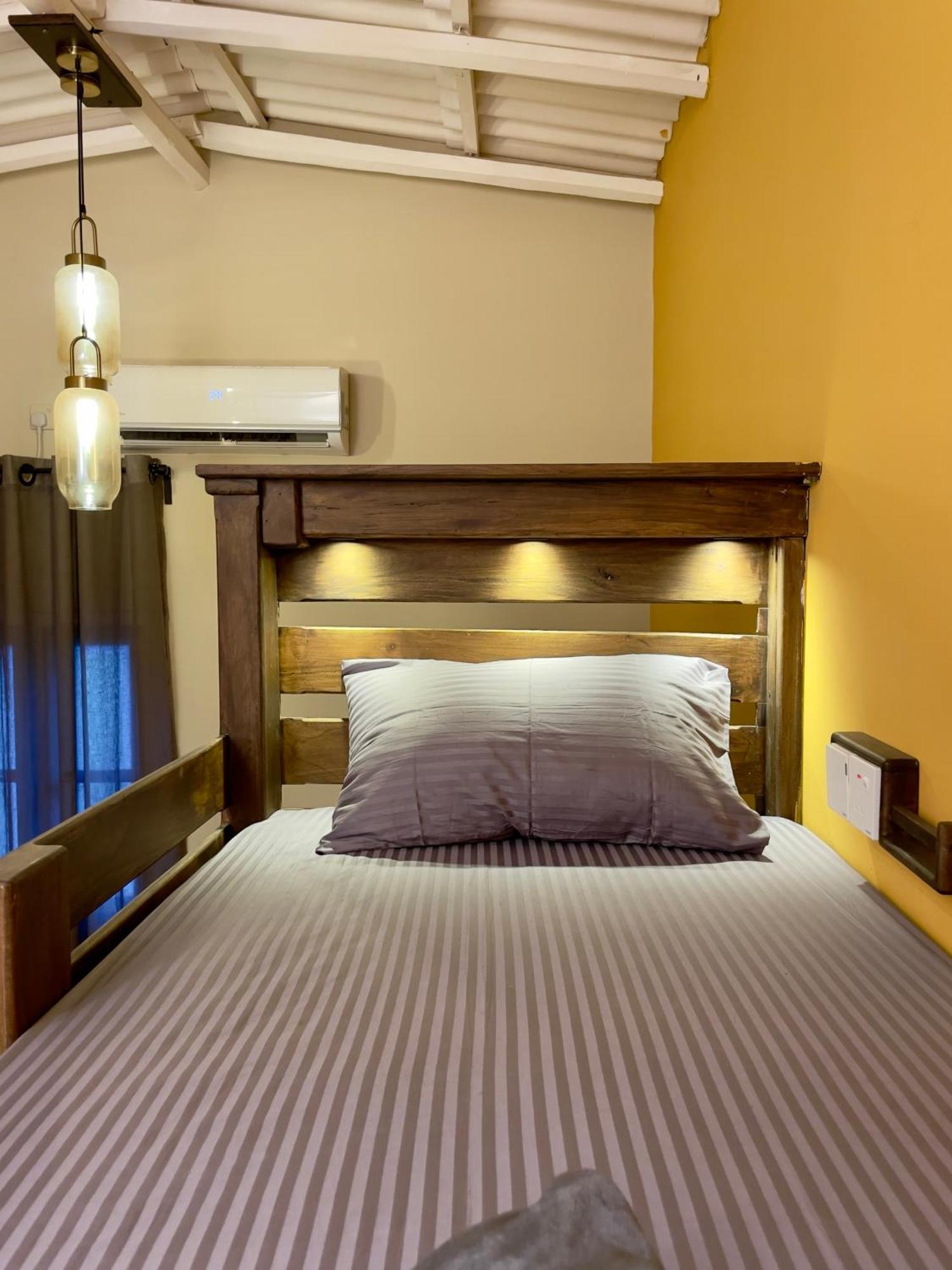 Habibi Hostel & Restaurant อูนาวาตูนา ภายนอก รูปภาพ