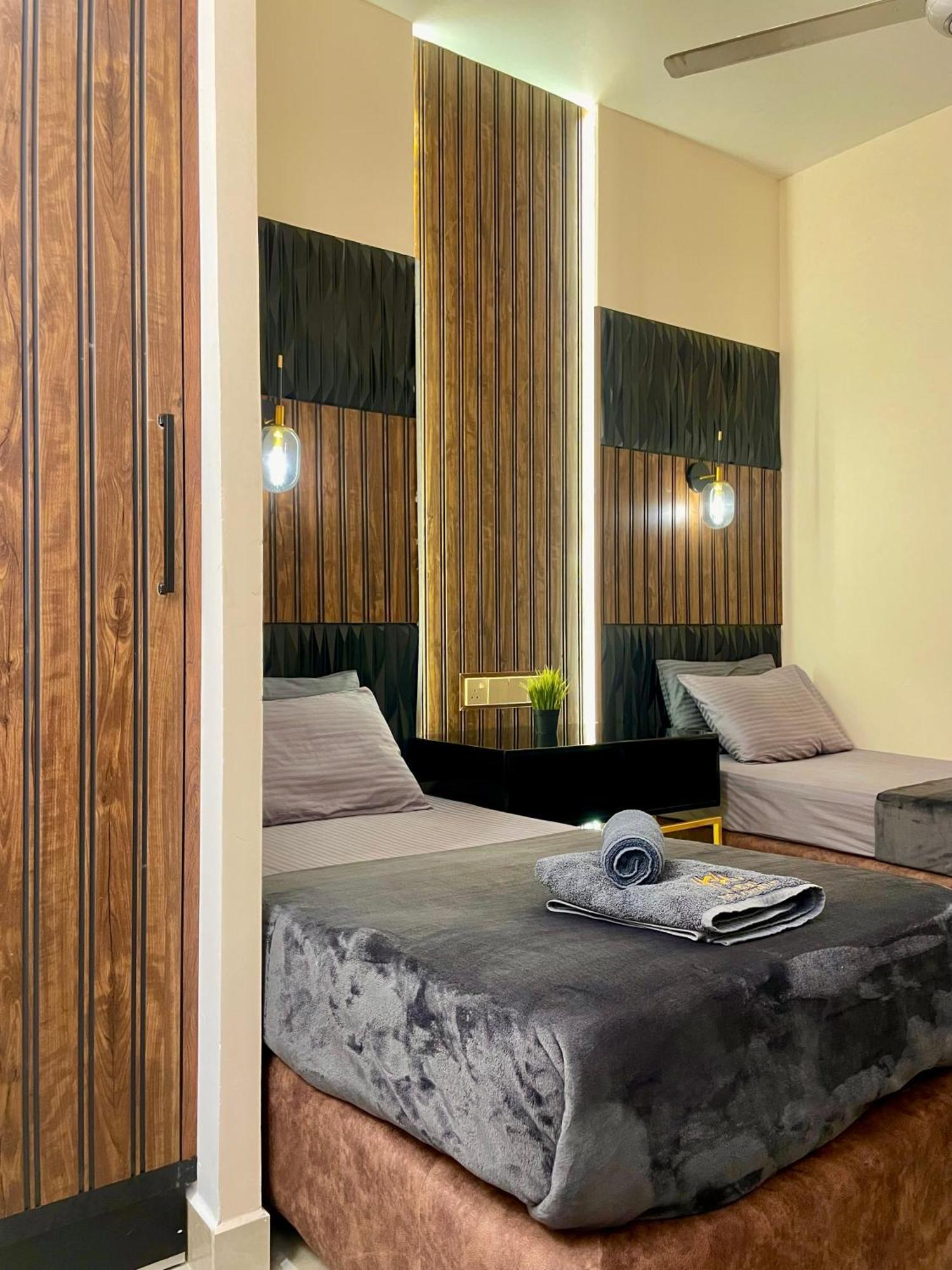 Habibi Hostel & Restaurant อูนาวาตูนา ภายนอก รูปภาพ