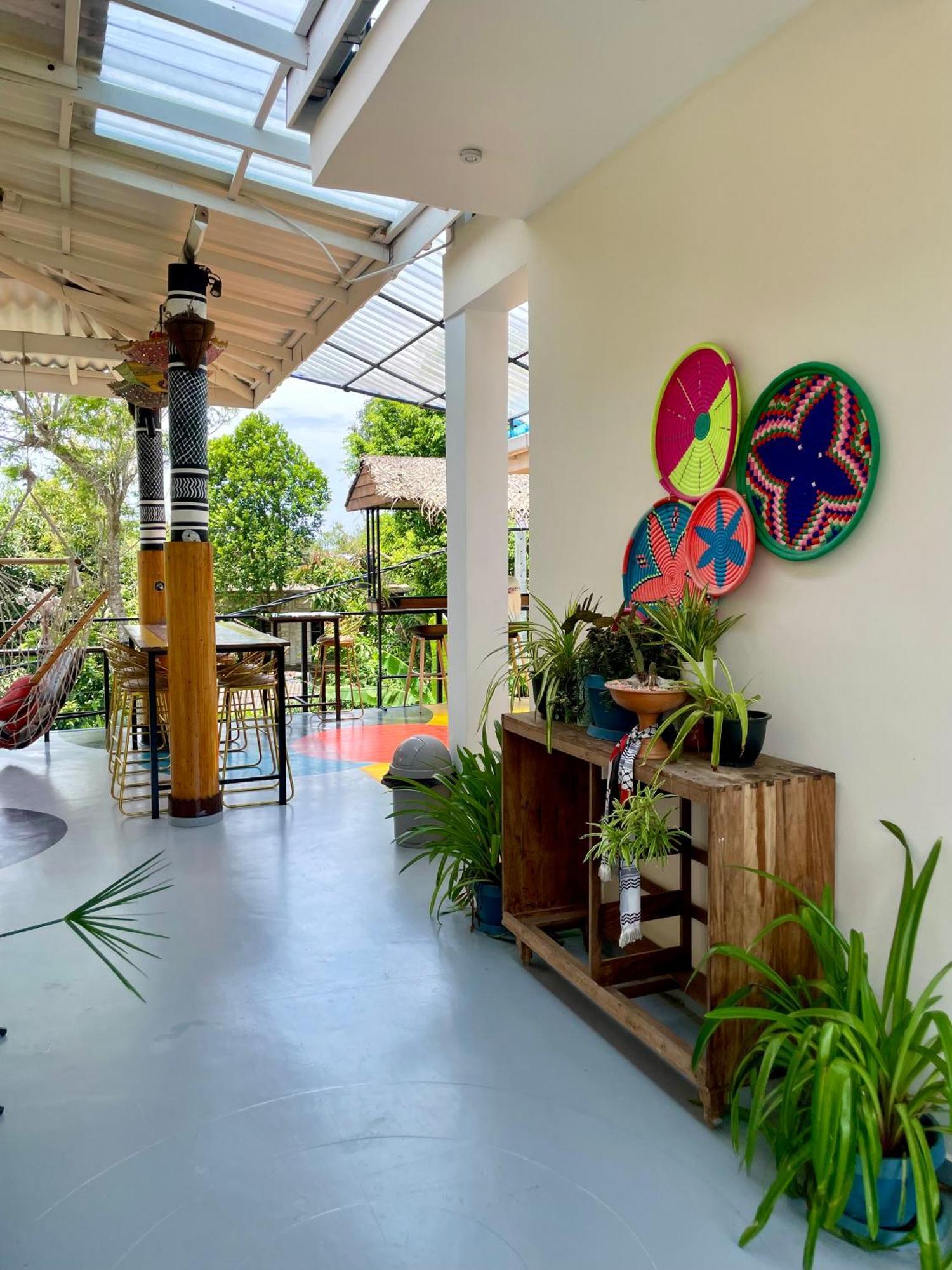 Habibi Hostel & Restaurant อูนาวาตูนา ภายนอก รูปภาพ