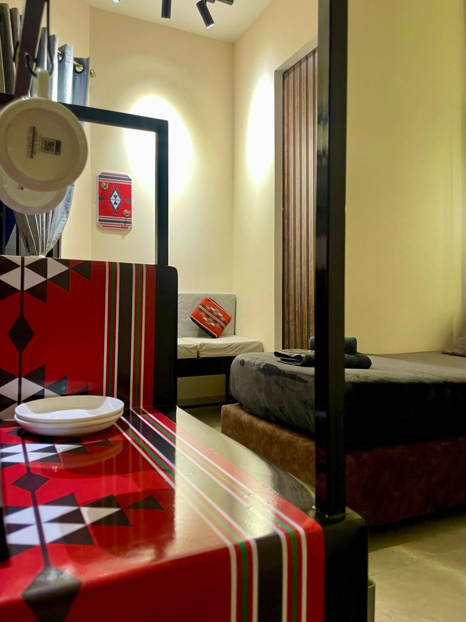 Habibi Hostel & Restaurant อูนาวาตูนา ภายนอก รูปภาพ