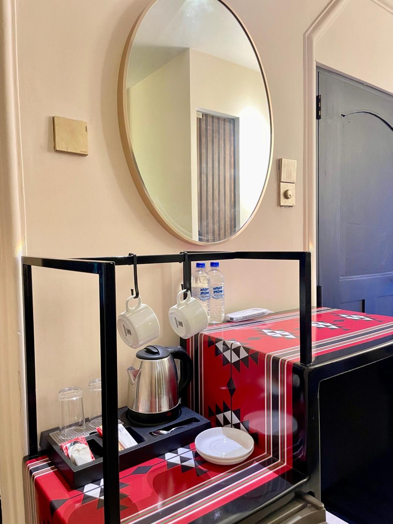 Habibi Hostel & Restaurant อูนาวาตูนา ภายนอก รูปภาพ
